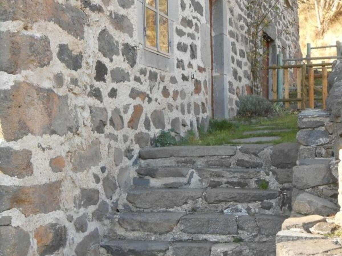Maison En Pierres Avec Terrain Pres Du Massif Du Mezenc, Ideale Pour Un Sejour Nature En Famille - Fr-1-582-267 Saint-Front  Buitenkant foto